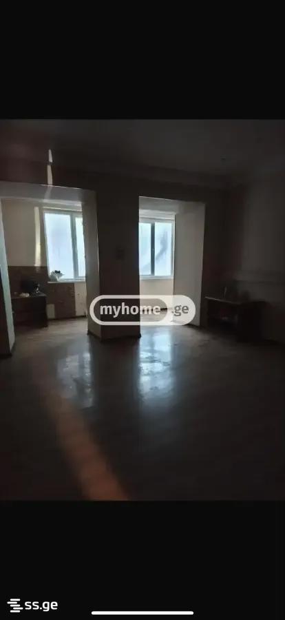 10 Room Hotel For Rent. Mtatsminda view 7