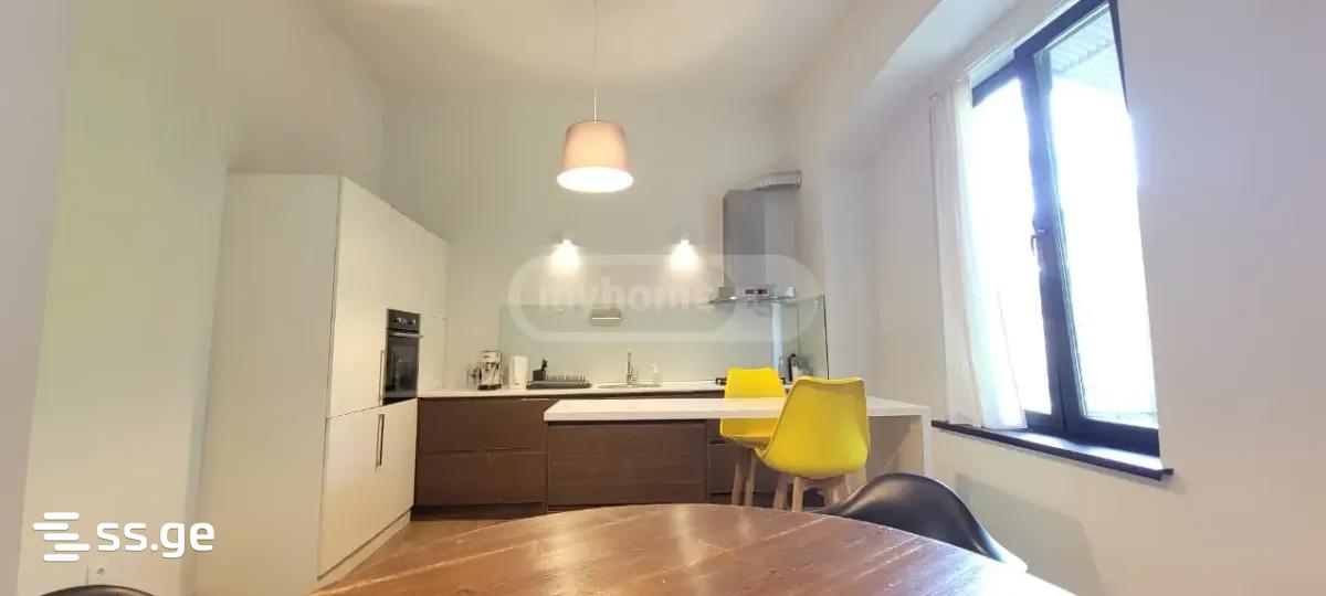 3 Room Flat For Sale view 3
