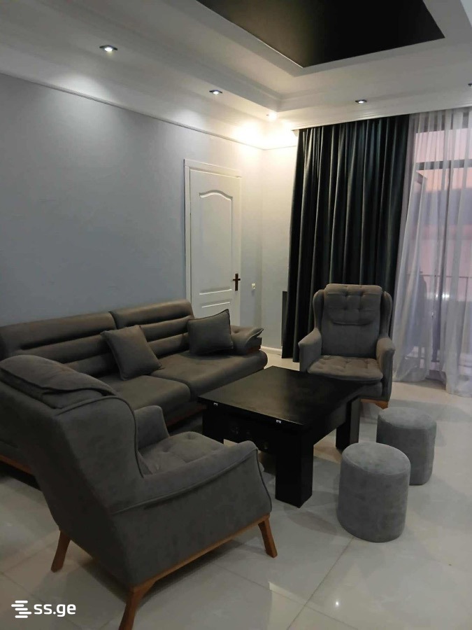 3 Room Flat Daily Rent. Batumi view 6
