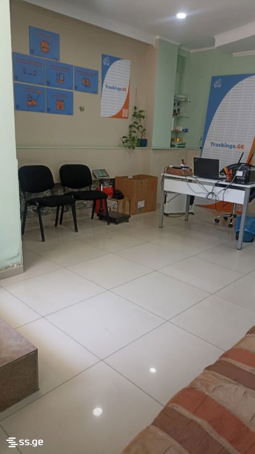 Commercial Space For Rent. Isani view 1