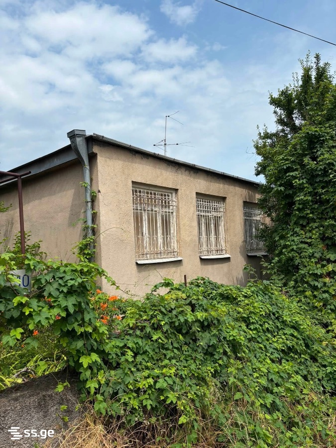 4 Room Private House For Sale view 1