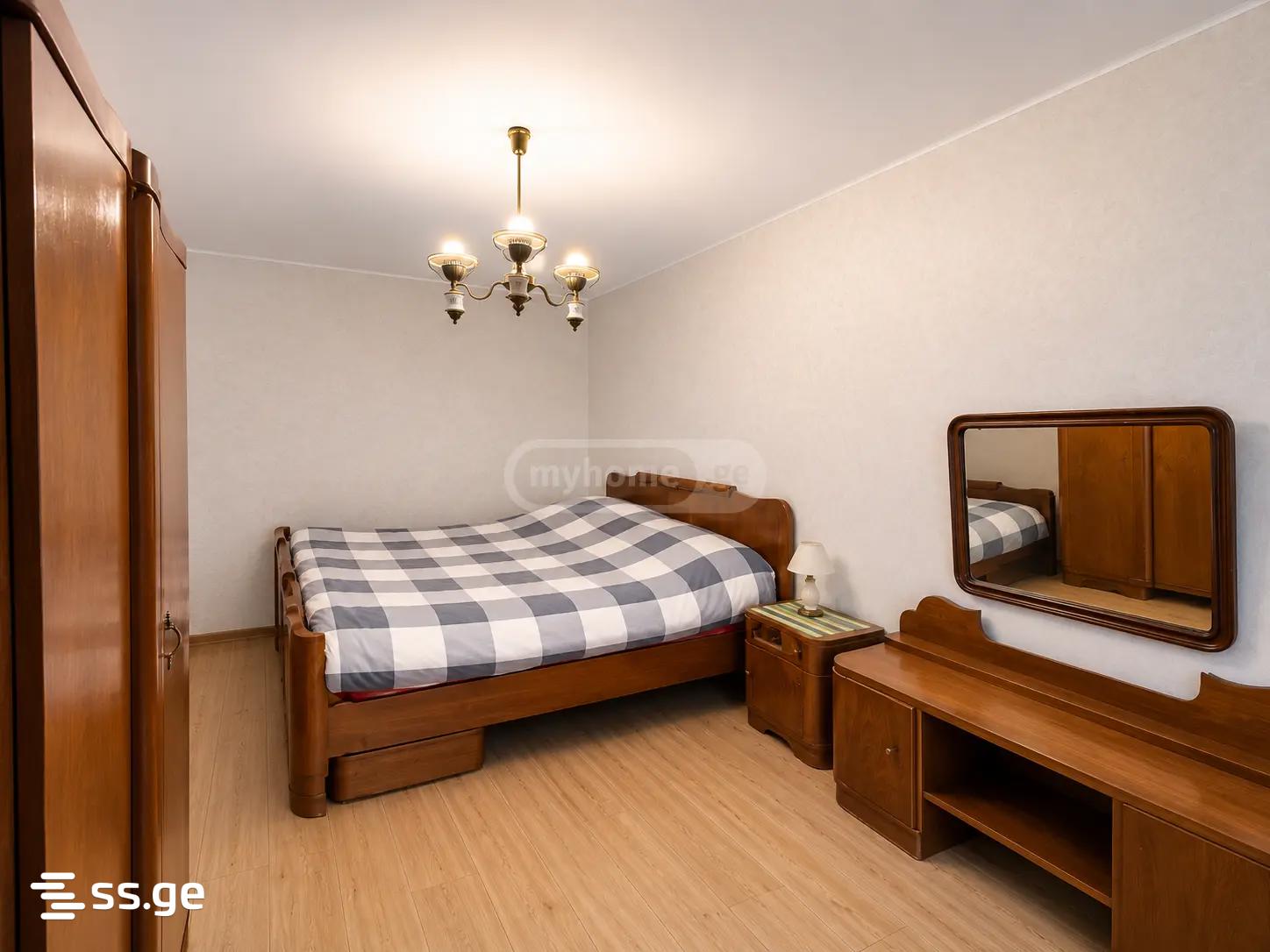 3 Room Flat For Sale view 9