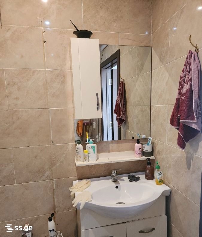 1 Room Flat For Sale view 2