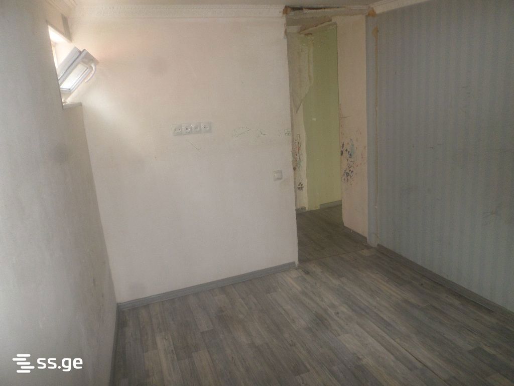 3 Room Private House For Sale view 10