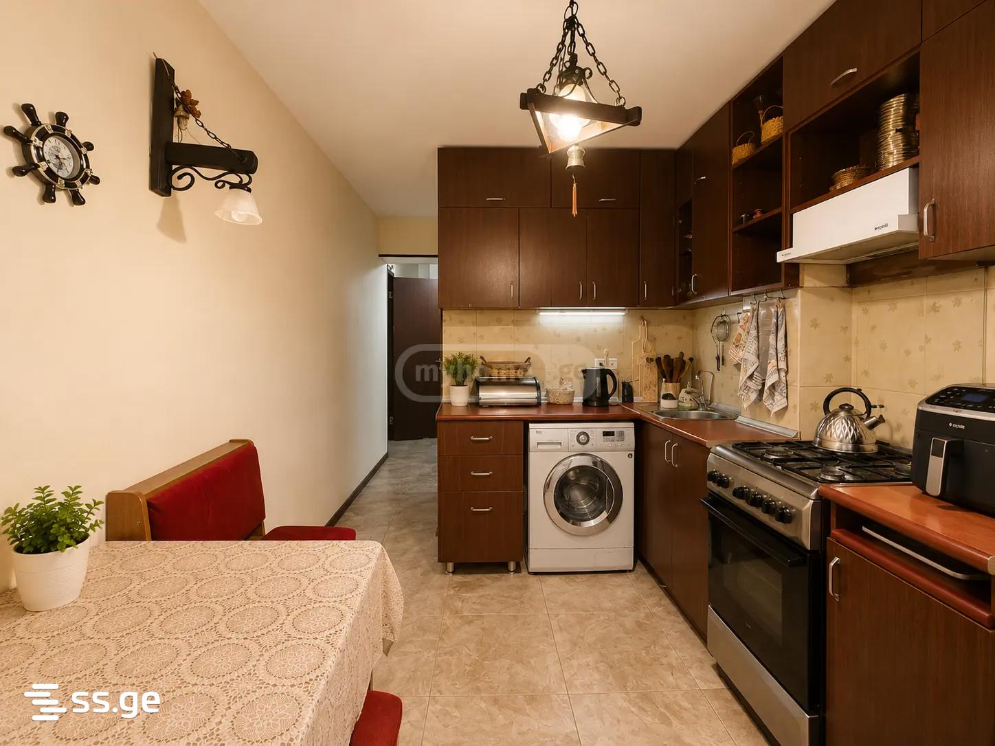 3 Room Flat For Sale view 6