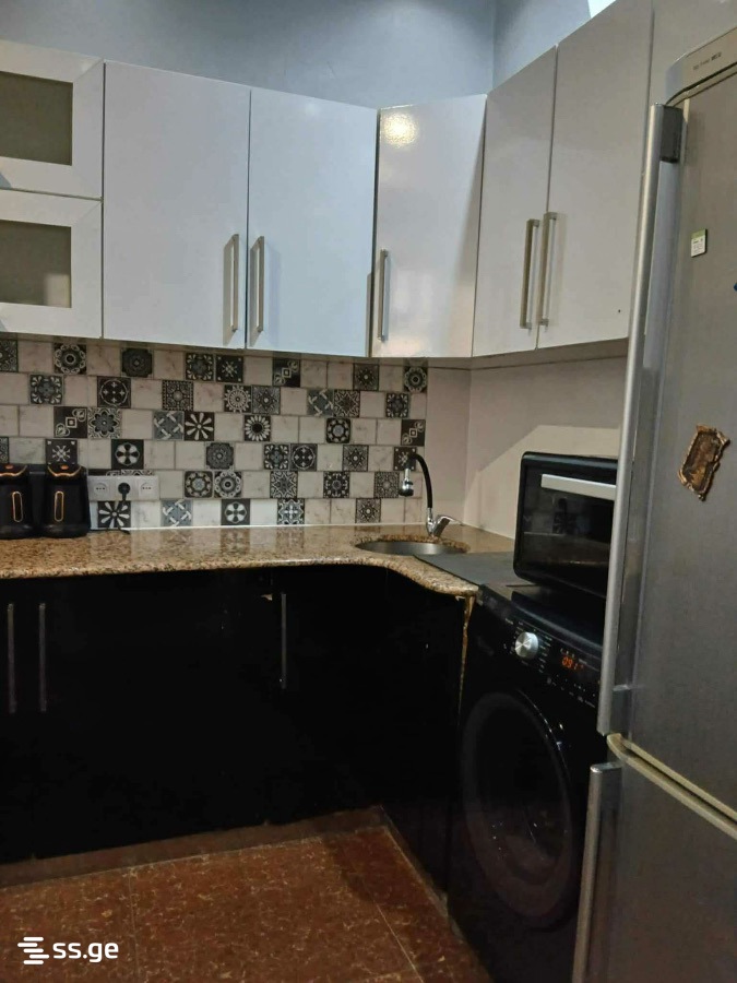 3 Room Flat Daily Rent. Batumi view 13