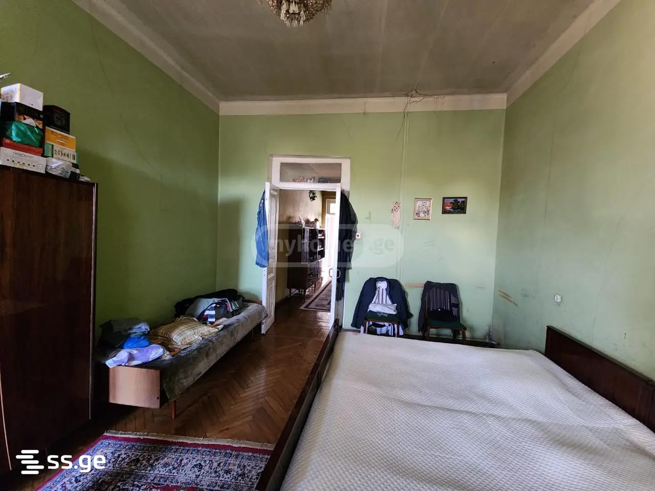 2 Room Flat For Sale view 3