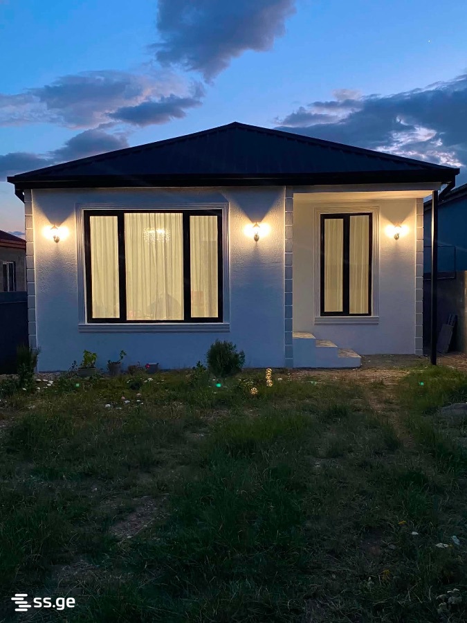 3 Room Private House For Sale view 1
