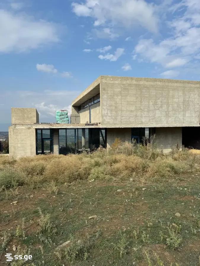 8 Room Private House For Sale view 11