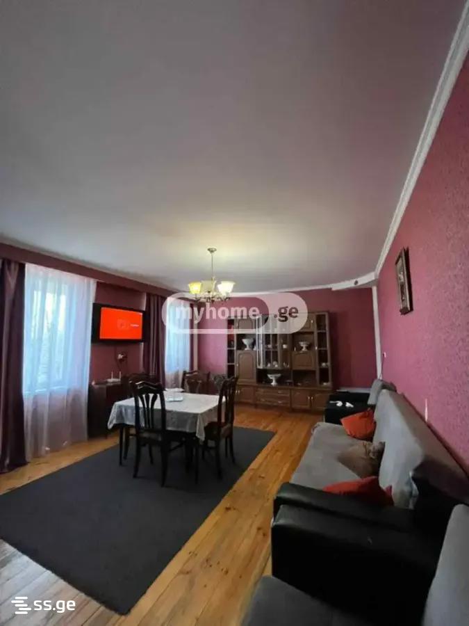 10 Room Private House For Sale view 7