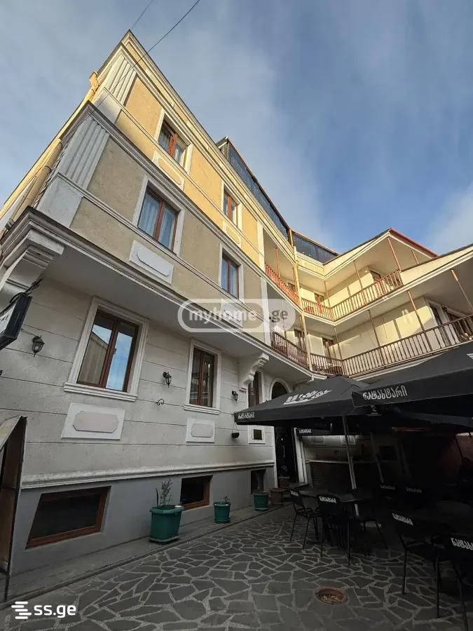 20 Room Hotel For Rent. Sololaki view 12