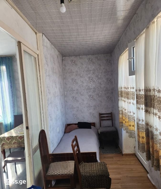 1 Room Flat For Sale view 3