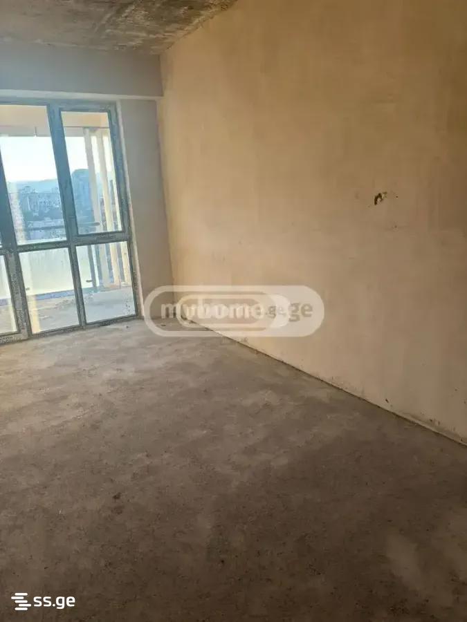 2 Room Flat For Sale view 3