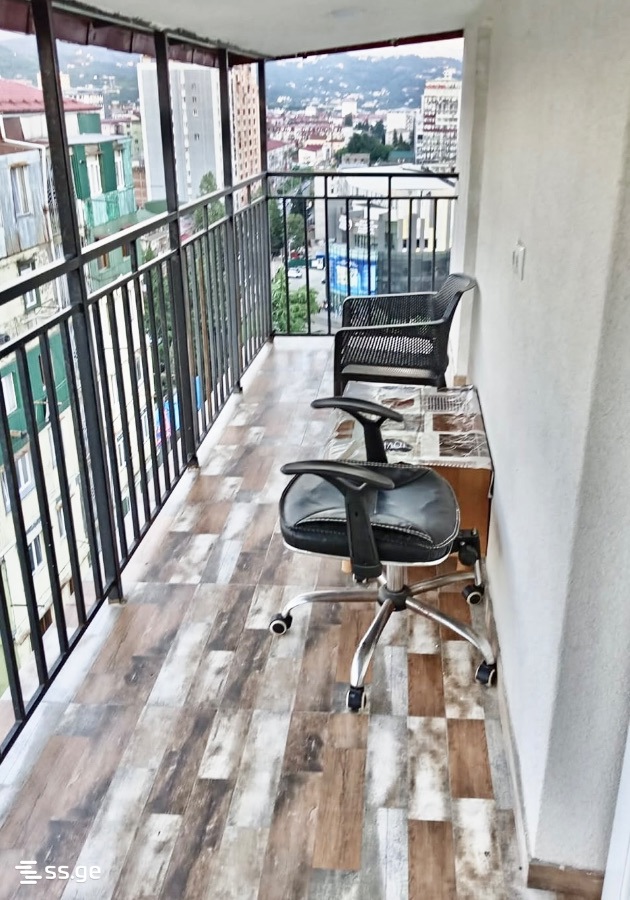 4 Room Flat For Rent. Batumi view 12