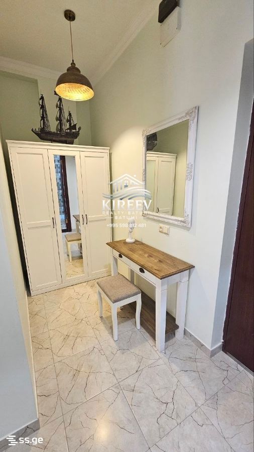 2 Room Flat For Rent. Batumi view 9