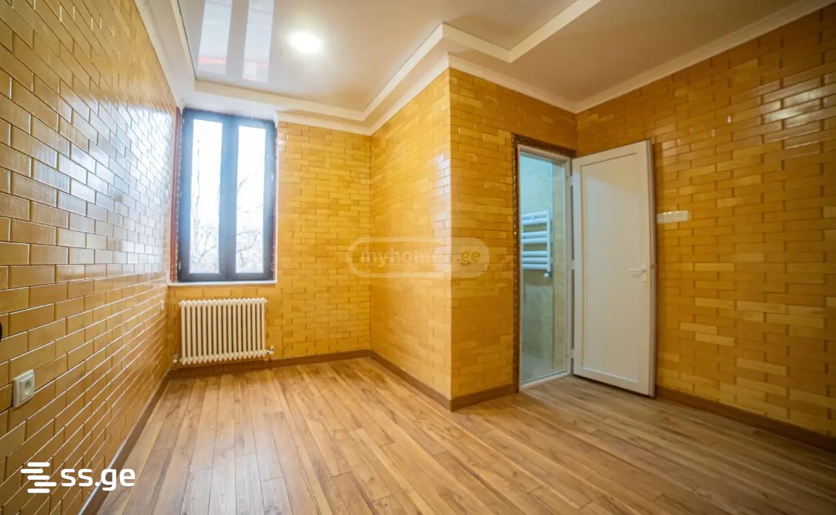 10 Room Hotel For Sale view 6