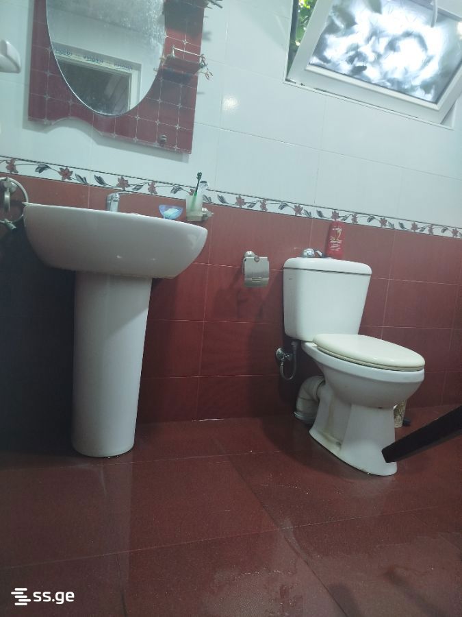 7 Room Private House For Sale view 8