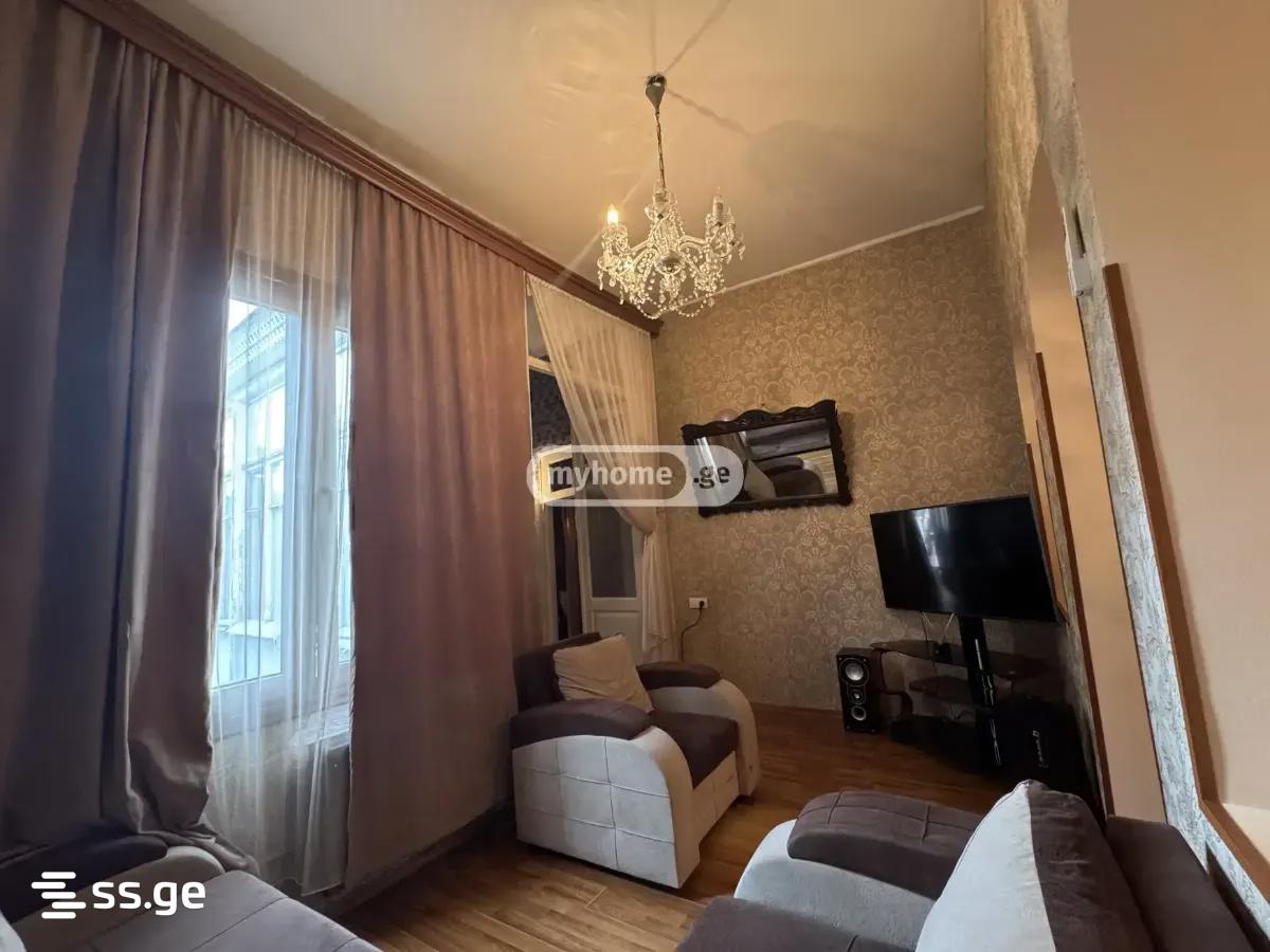 4 Room Private House For Sale view 6