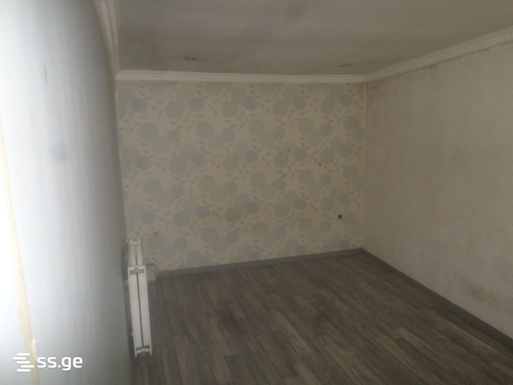3 Room Private House For Sale view 9