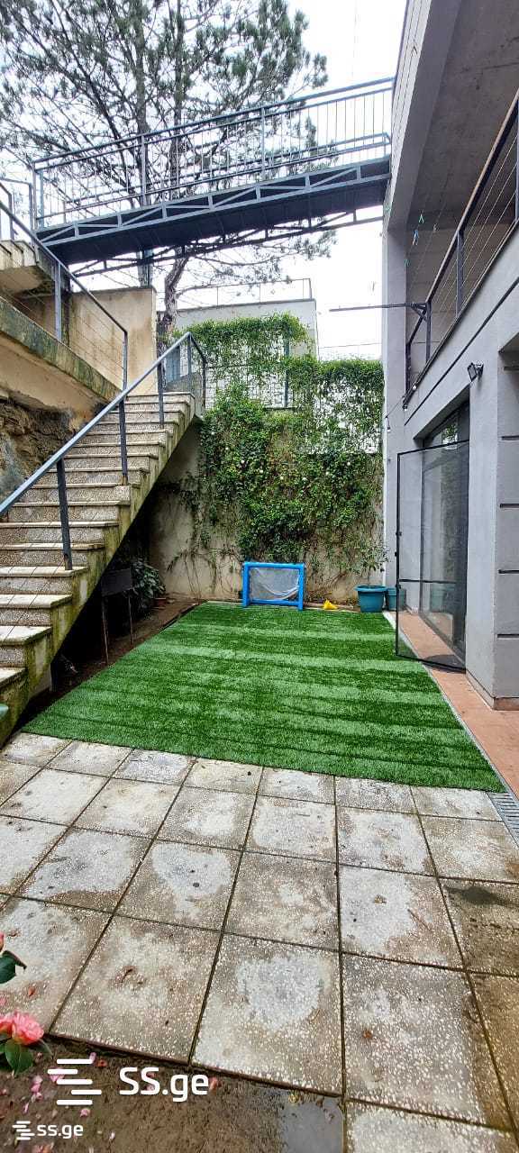 7 Room Private House For Sale view 3