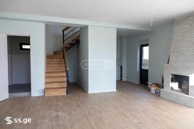 3 Room Private House For Sale view 13