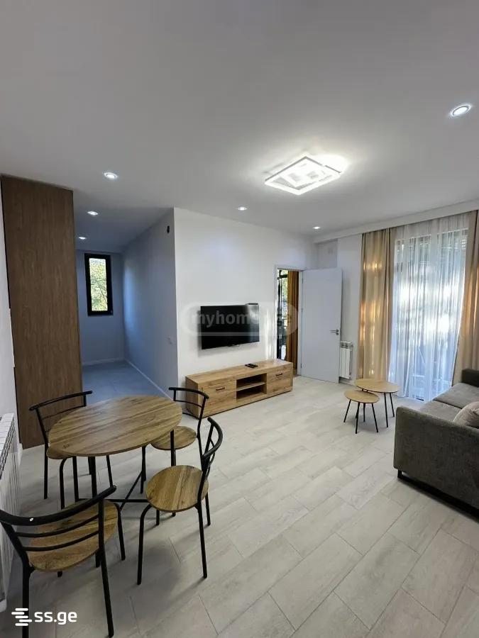 7 Room Private House For Sale view 2