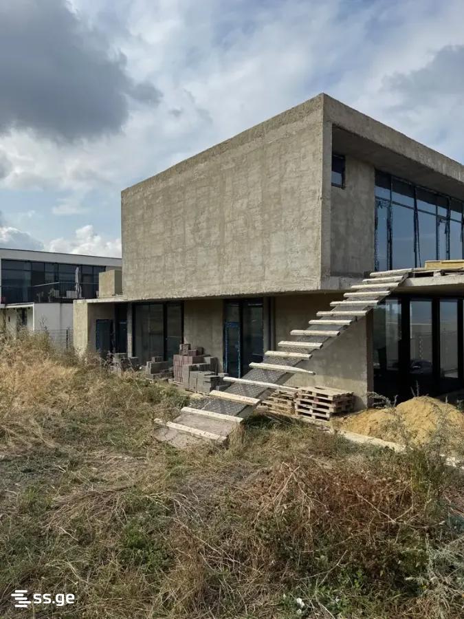 8 Room Private House For Sale view 9