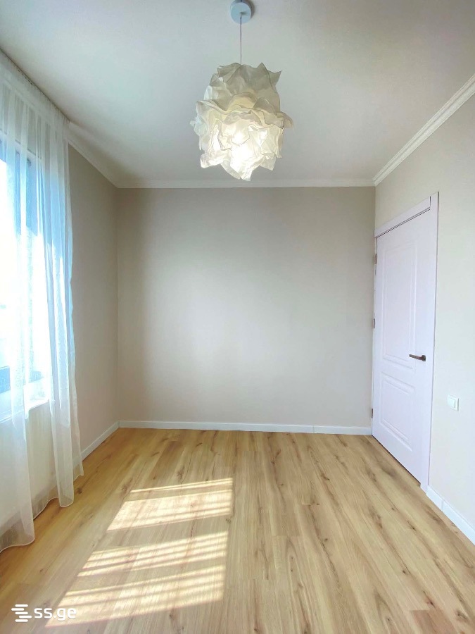 3 Room Private House For Sale view 2