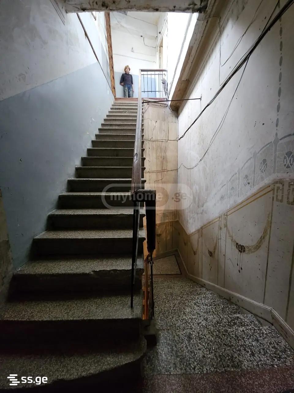 2 Room Flat For Sale view 8