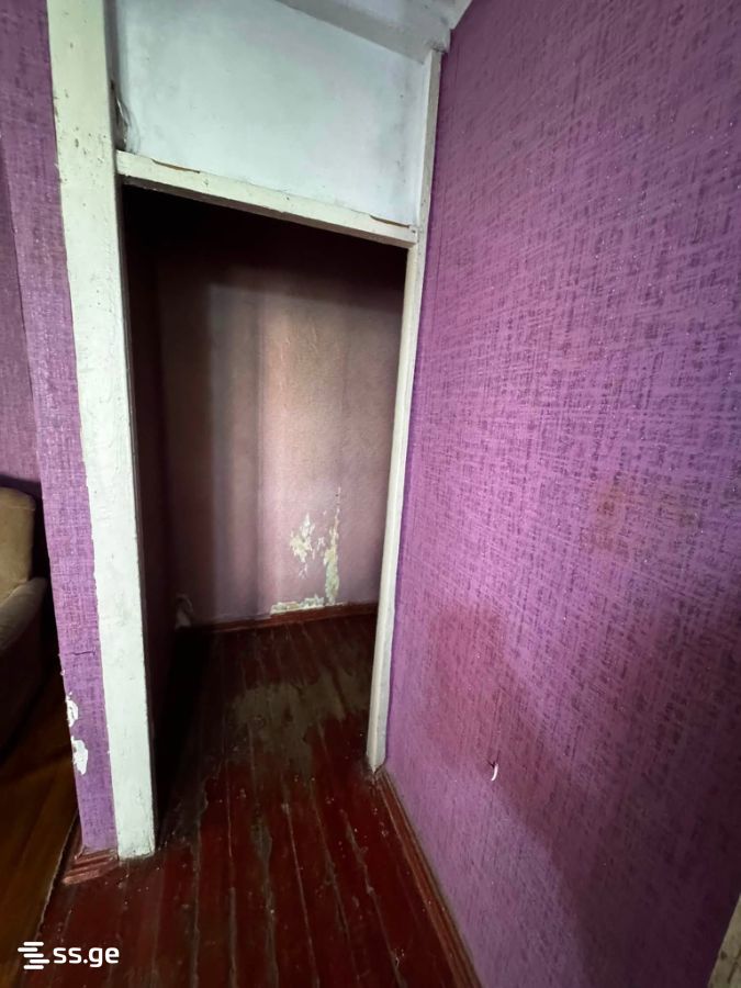 2 Room Flat For Sale view 3