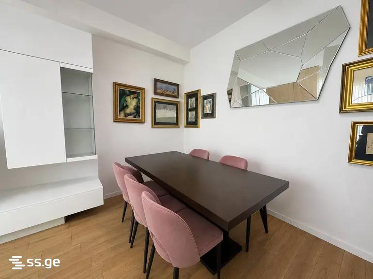 3 Room Flat For Sale, 2 of 4