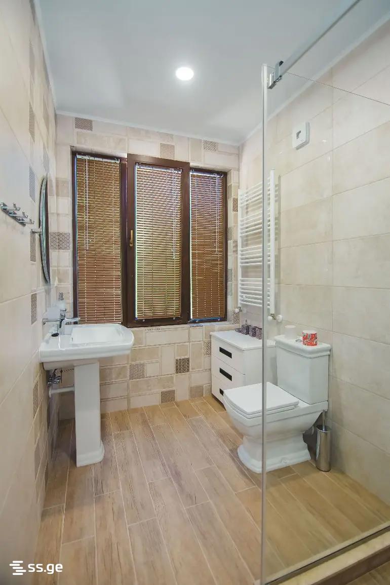 10 Room Private House For Sale view 4