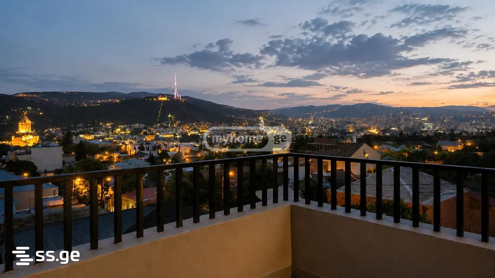 10 Room Private House For Sale view 10