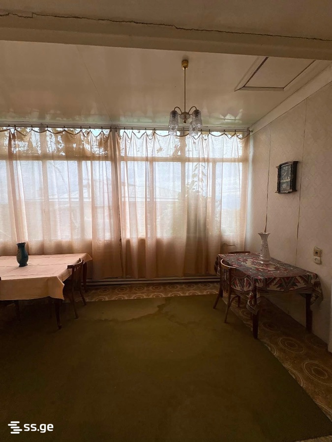 4 Room Private House For Sale view 8