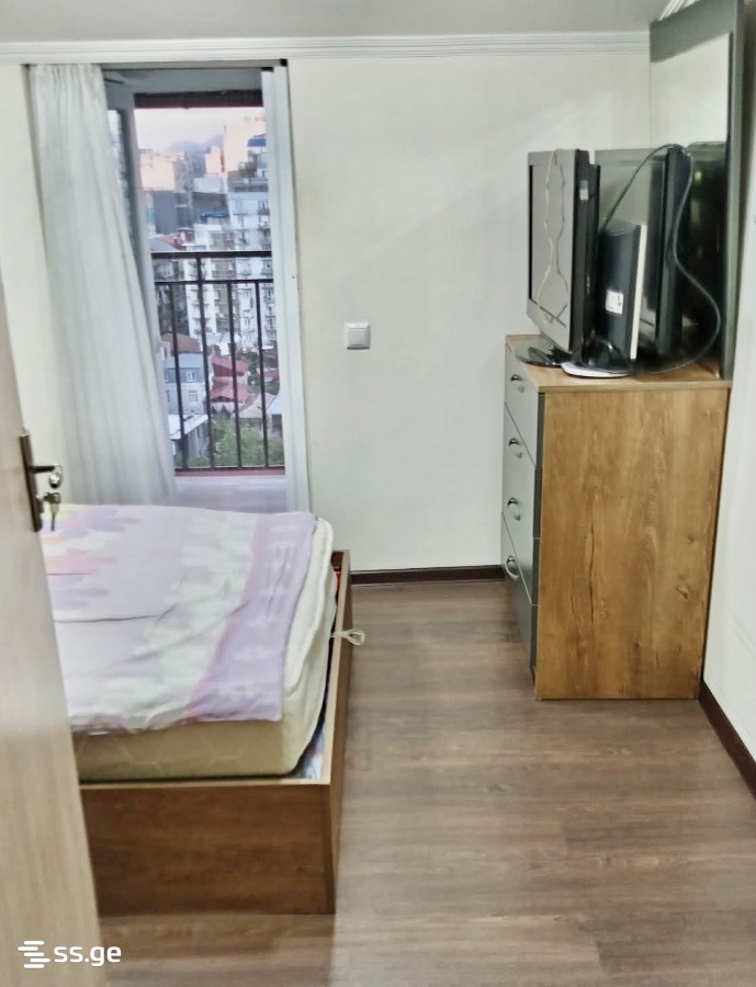 4 Room Flat For Rent. Batumi view 4