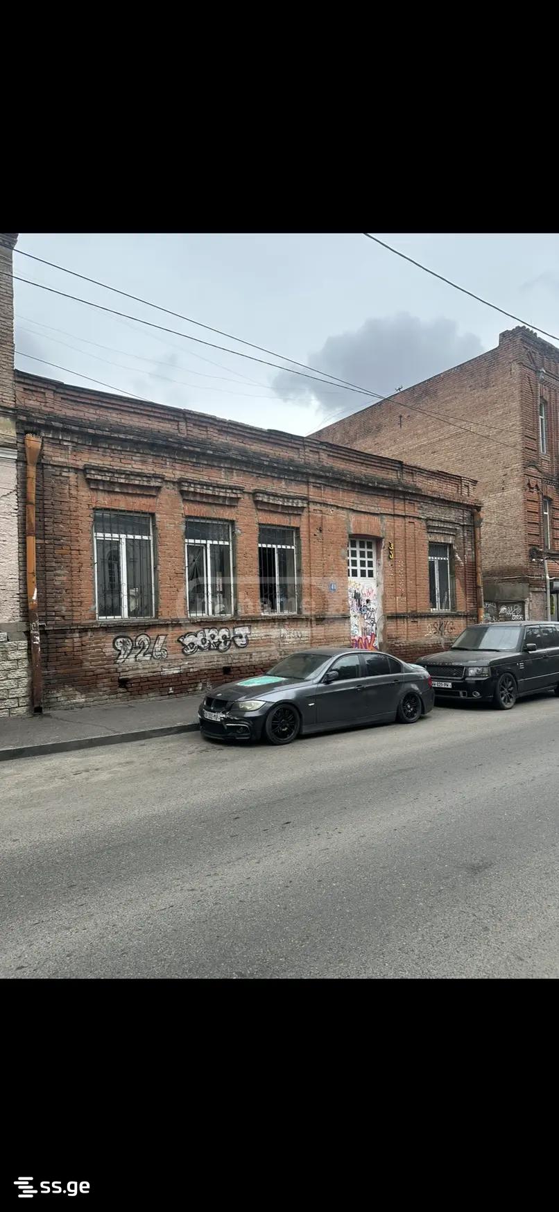 Commercial Space For Sale. Chugureti view 1