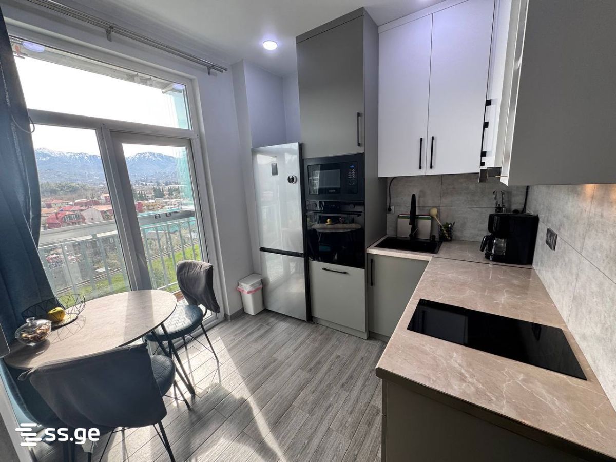 2 room Flat For Sale. Batumi - Aanzicht 6