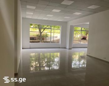 Commercial Space For Sale. Varketili view 4