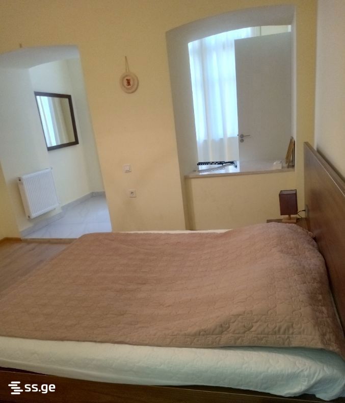 5 Room Private House For Rent. Sololaki view 7