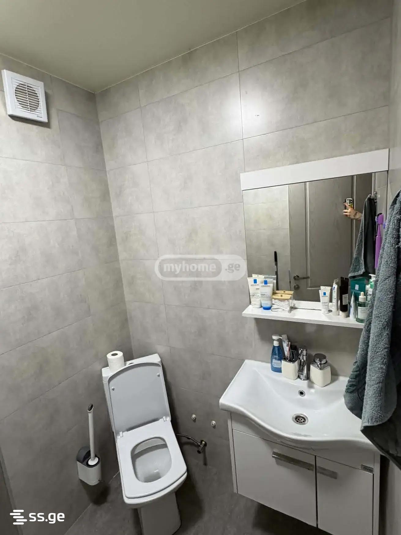 2 Room Flat For Rent. Mukhiani view 9