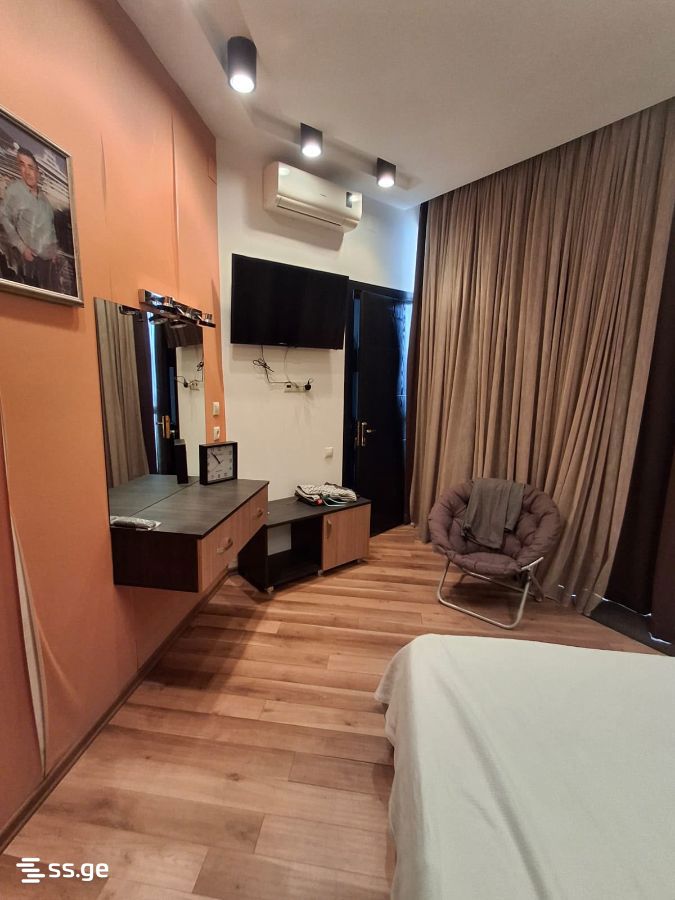 4 Room Flat For Sale view 3
