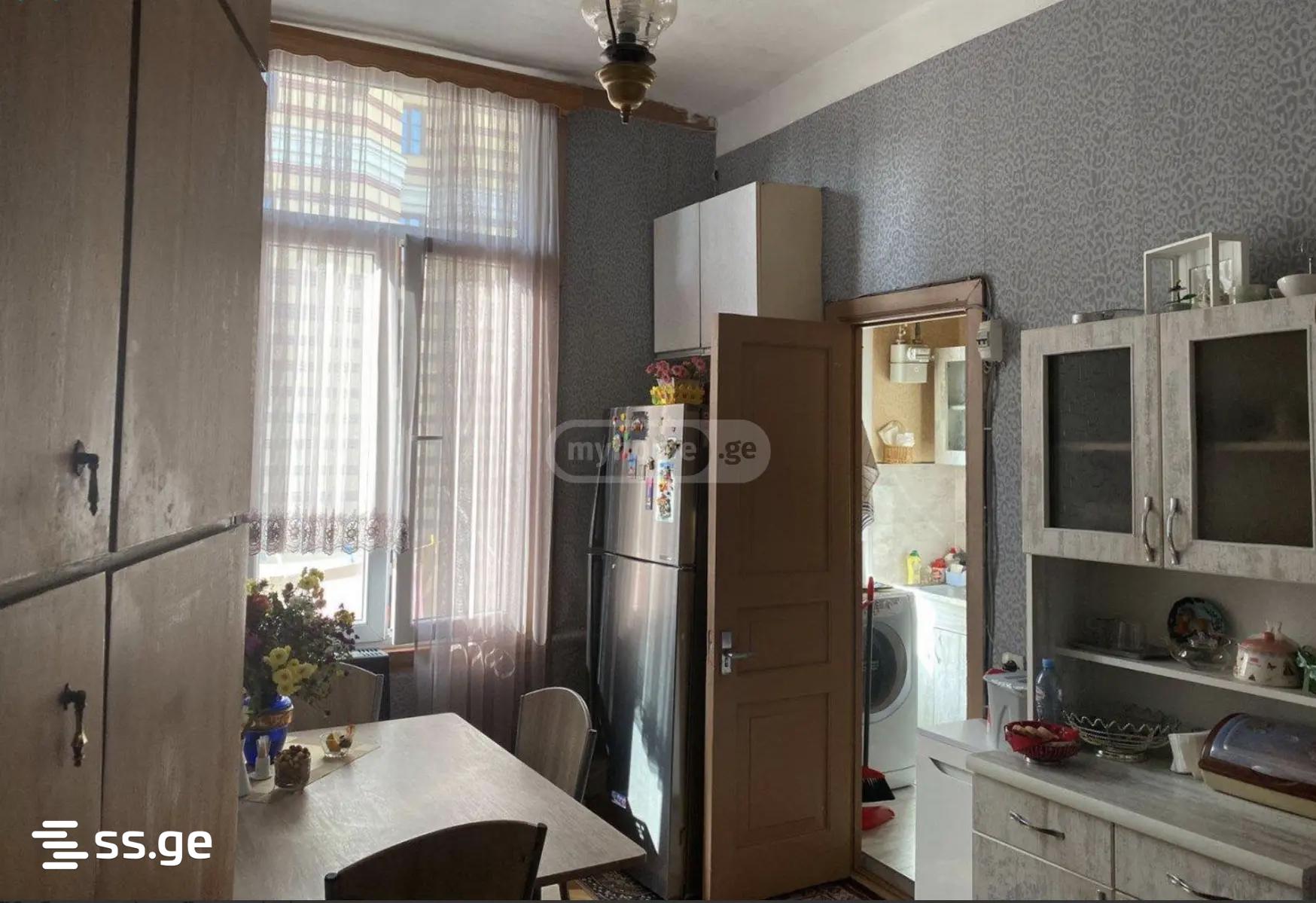 7 Room Flat For Sale view 7