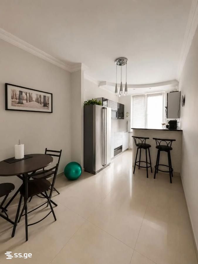 6 Room Private House For Sale view 5