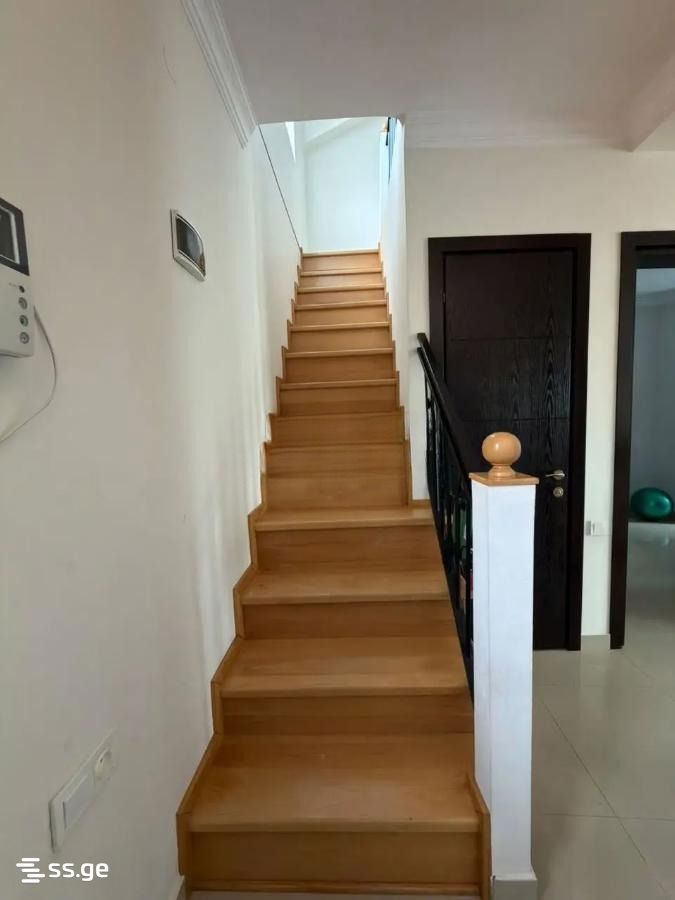 6 Room Private House For Sale view 13