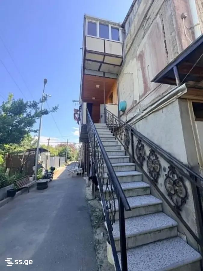 5 Room Flat For Sale view 3