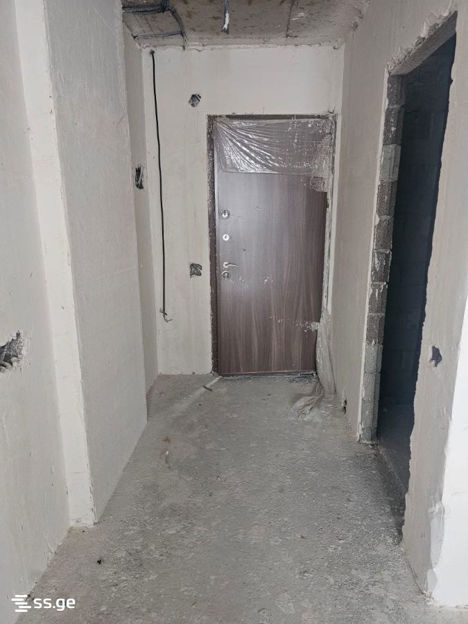 1 Room Flat For Sale view 2