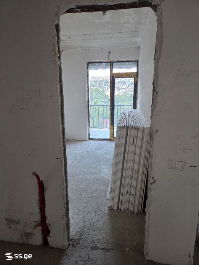 3 Room Flat For Sale view 4