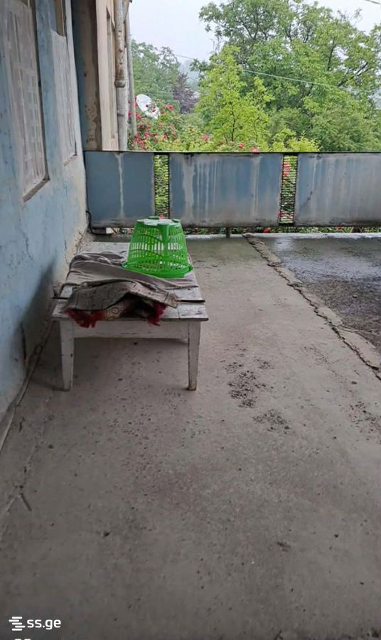 7 Room Private House For Sale view 4