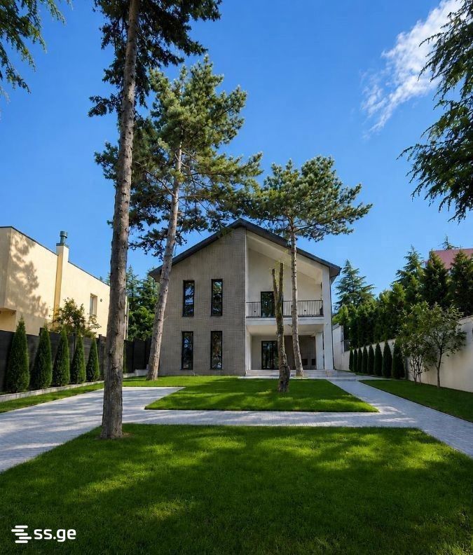 Продажа 8-комната Частный дом, 1 of 12