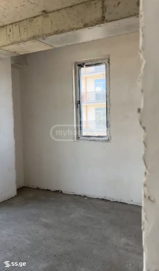 3 Room Flat For Sale view 2